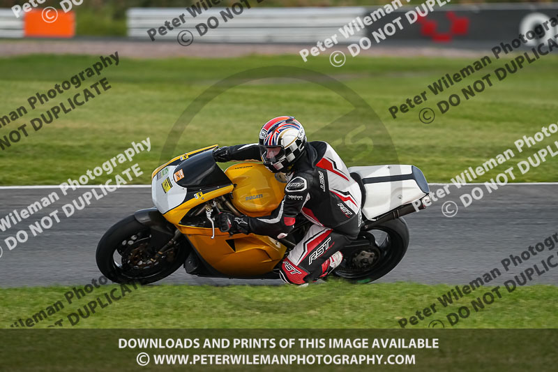 anglesey;brands hatch;cadwell park;croft;donington park;enduro digital images;event digital images;eventdigitalimages;mallory;no limits;oulton park;peter wileman photography;racing digital images;silverstone;snetterton;trackday digital images;trackday photos;vmcc banbury run;welsh 2 day enduro